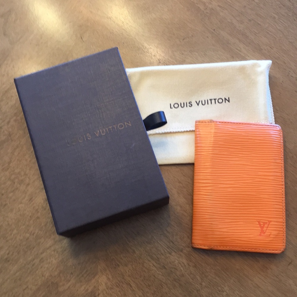 Louis Vuitton pocket organizer epi leather